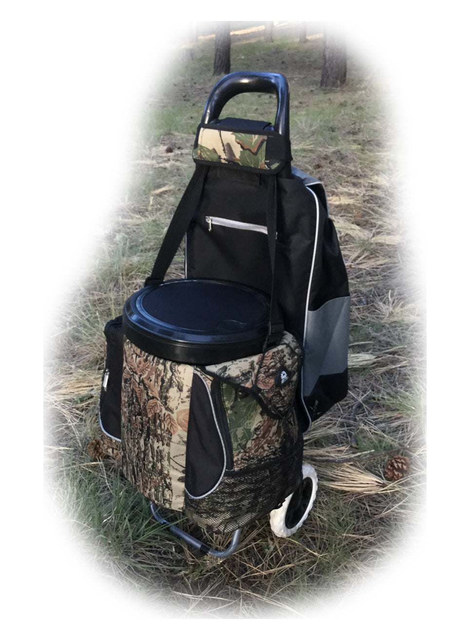 
                  
                    32 Can Cooler on All Terrain Trolley
                  
                